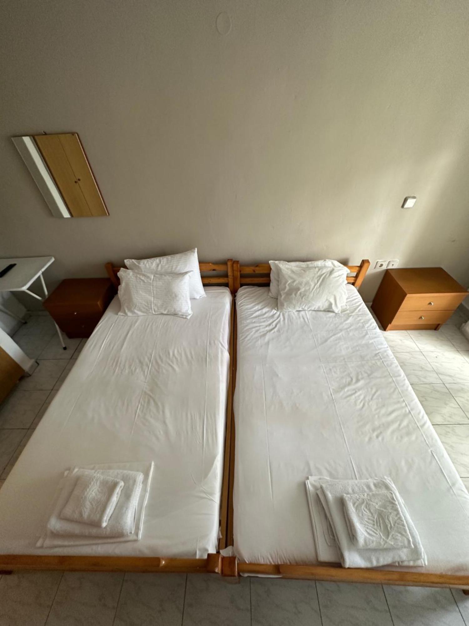 Rooms To Let Stefos Nea Chili Exterior photo